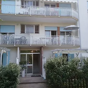 Apartment Casa Marialuigia - Solo Per Famiglie, Lido di Jesolo